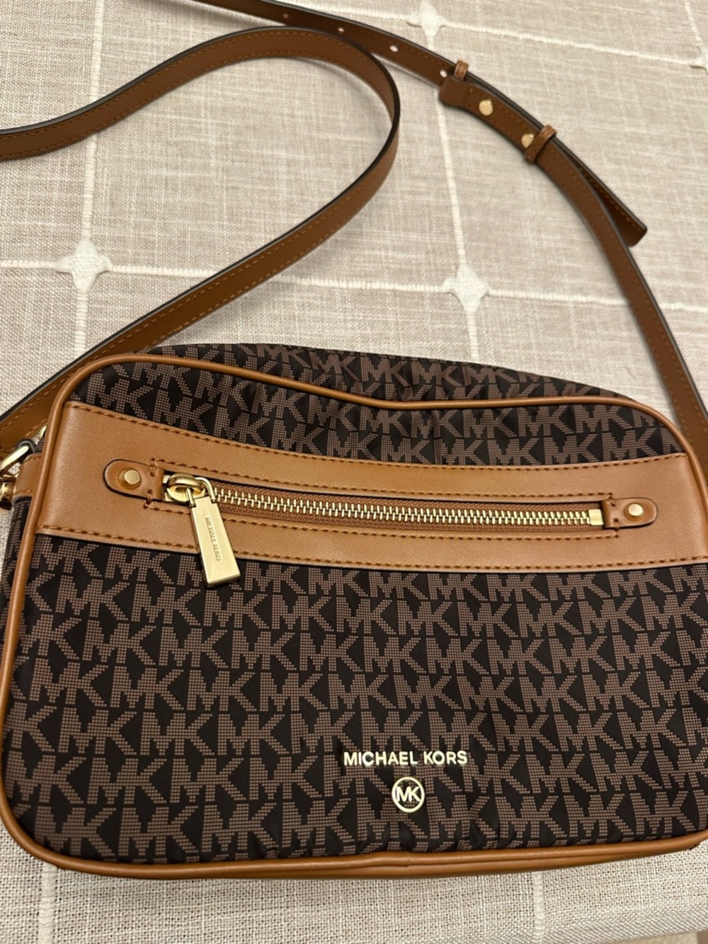 Michael Kors Crossbody Bag - Picture 11 of 13